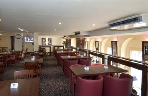 фото отеля Holiday Inn Express - Edinburgh City Centre