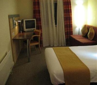 фото отеля Holiday Inn Express - Edinburgh City Centre