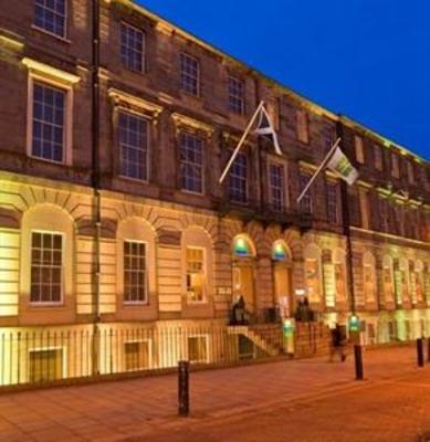 фото отеля Holiday Inn Express - Edinburgh City Centre