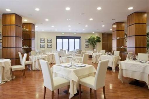 фото отеля Holiday Inn Cagliari