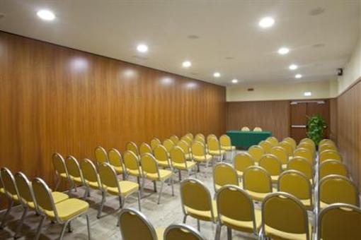 фото отеля Holiday Inn Cagliari