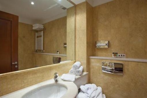 фото отеля Holiday Inn Cagliari