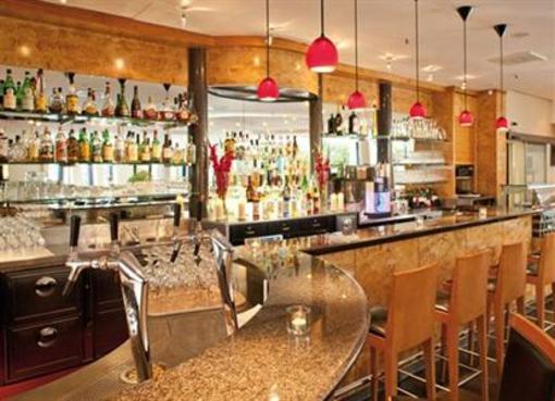 фото отеля Tryp Dusseldorf Airport