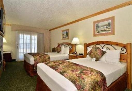 фото отеля BEST WESTERN Plus Timber Cove Lodge