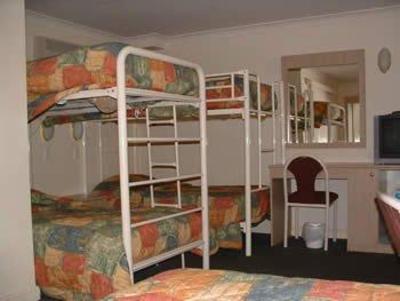 фото отеля Lilac City Motor Inn