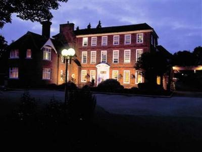 фото отеля Harpenden House Hotel