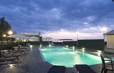 фото отеля Hotel Lido Passignano sul Trasimeno