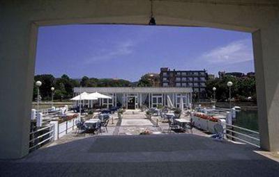 фото отеля Hotel Lido Passignano sul Trasimeno