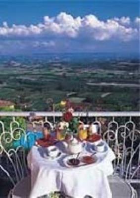 фото отеля Hotel Castello Santa Vittoria