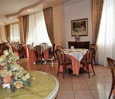 фото отеля Gaston Hotel