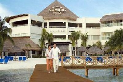 фото отеля Isla Mujeres Palace Resort