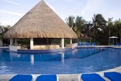 фото отеля Isla Mujeres Palace Resort