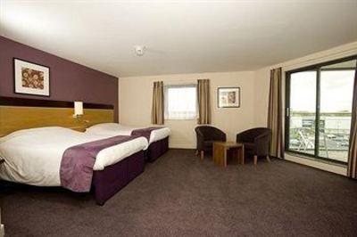 фото отеля Premier Inn Dublin Airport Swords