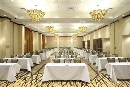 фото отеля Embassy Suites Savannah Airport