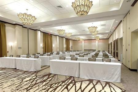 фото отеля Embassy Suites Savannah Airport