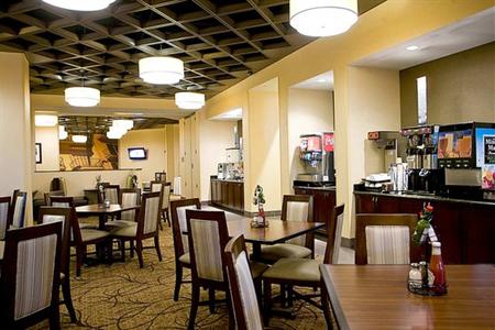 фото отеля Embassy Suites Savannah Airport