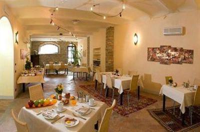 фото отеля Hotel Castiglione Tinella