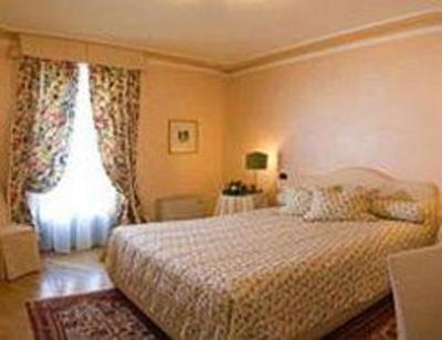 фото отеля Hotel Castiglione Tinella