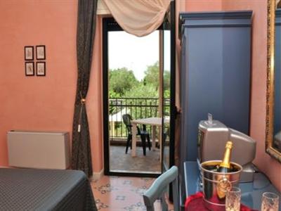фото отеля Rosa Antico Hotel Otranto