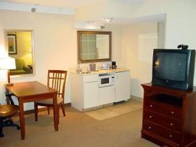 фото отеля Lincoln Heights Hotel - Lincoln Airport