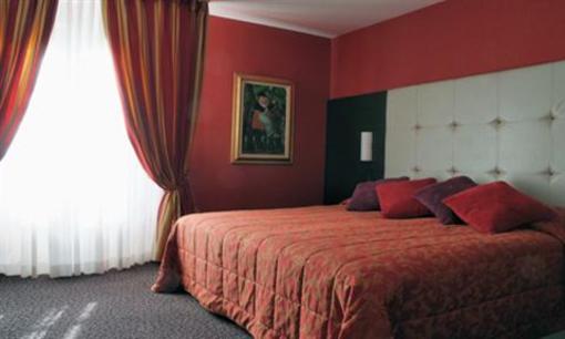 фото отеля Capitole Hotel