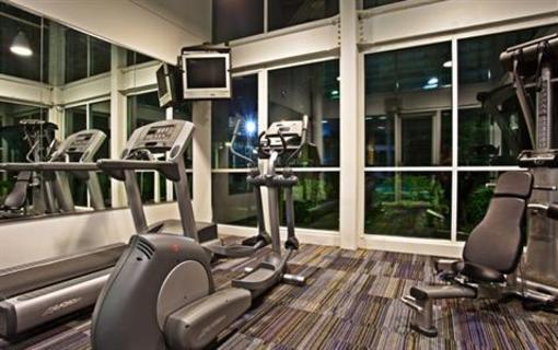фото отеля Holiday Inn Chicago Elk Grove