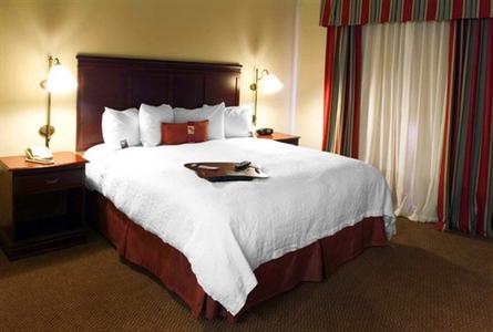 фото отеля Hampton Inn Knoxville-West At Cedar Bluff