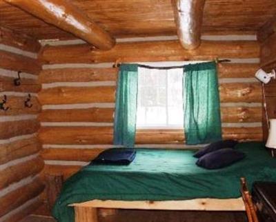 фото отеля Algonquin's Wolf den Bunkhouse n' Cabins