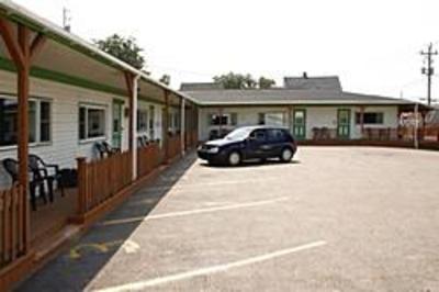 фото отеля Laurie's Motor Inn