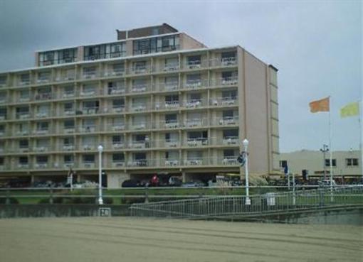 фото отеля Travelodge Suites Oceanfront