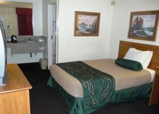 фото отеля Oak Tree Inn Livonia Airline Highway