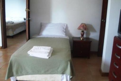 фото отеля Westbay B & B