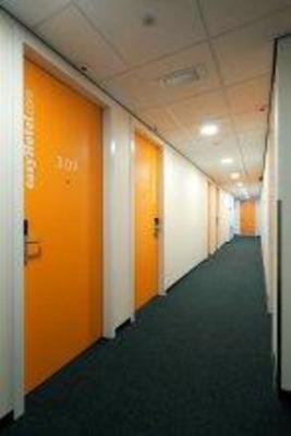 фото отеля easyHotel Den Haag