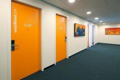 фото отеля easyHotel Den Haag