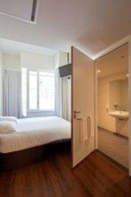 фото отеля easyHotel Den Haag