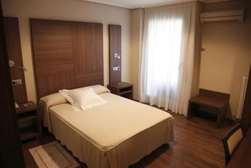 фото отеля Apartamentos Turisticos Cesaraugusta