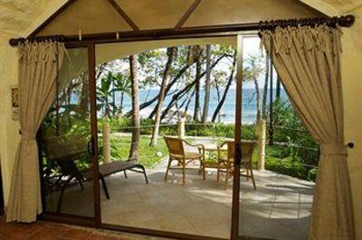 фото отеля Ylang Ylang Beach Resort
