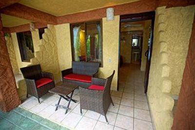 фото отеля Ylang Ylang Beach Resort