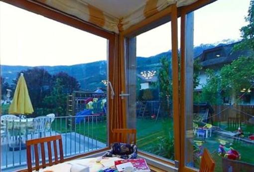 фото отеля Familienhotel Alpenhof