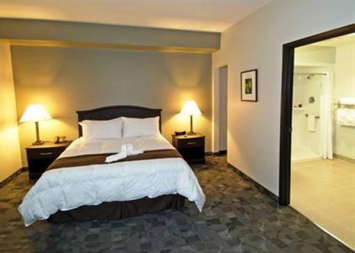 фото отеля Midland Inn & Suites