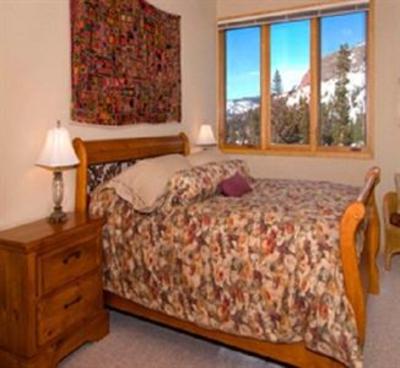 фото отеля Snowcrest Apartments Kirkwood (Califronia)