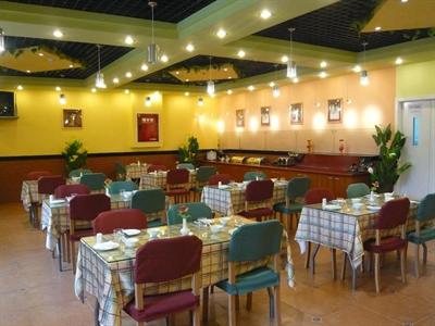 фото отеля Home Inn Deyang Minjiang West Road