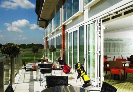 фото отеля Lingfield Park Marriott Hotel and Country Club