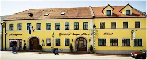 фото отеля Hotel Bayerischer Loewe Osterhofen