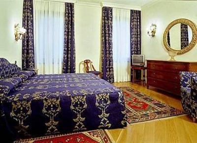 фото отеля Torre Dell'Orologio Suites Venice