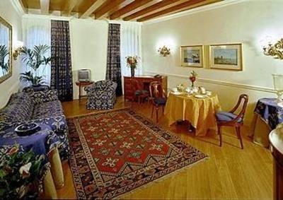 фото отеля Torre Dell'Orologio Suites Venice