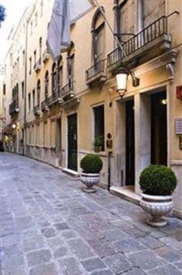 фото отеля Torre Dell'Orologio Suites Venice