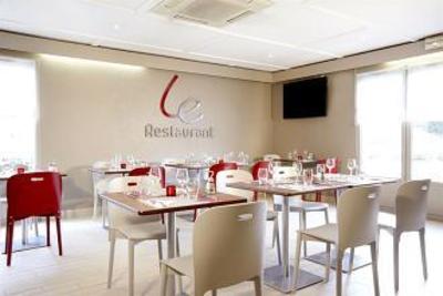 фото отеля Campanile Hotel Dreux