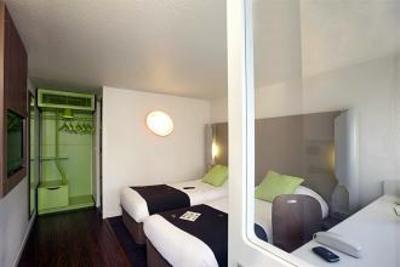 фото отеля Campanile Hotel Dreux