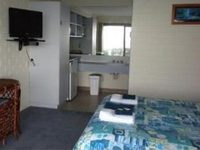 Skenes Creek Lodge Motel